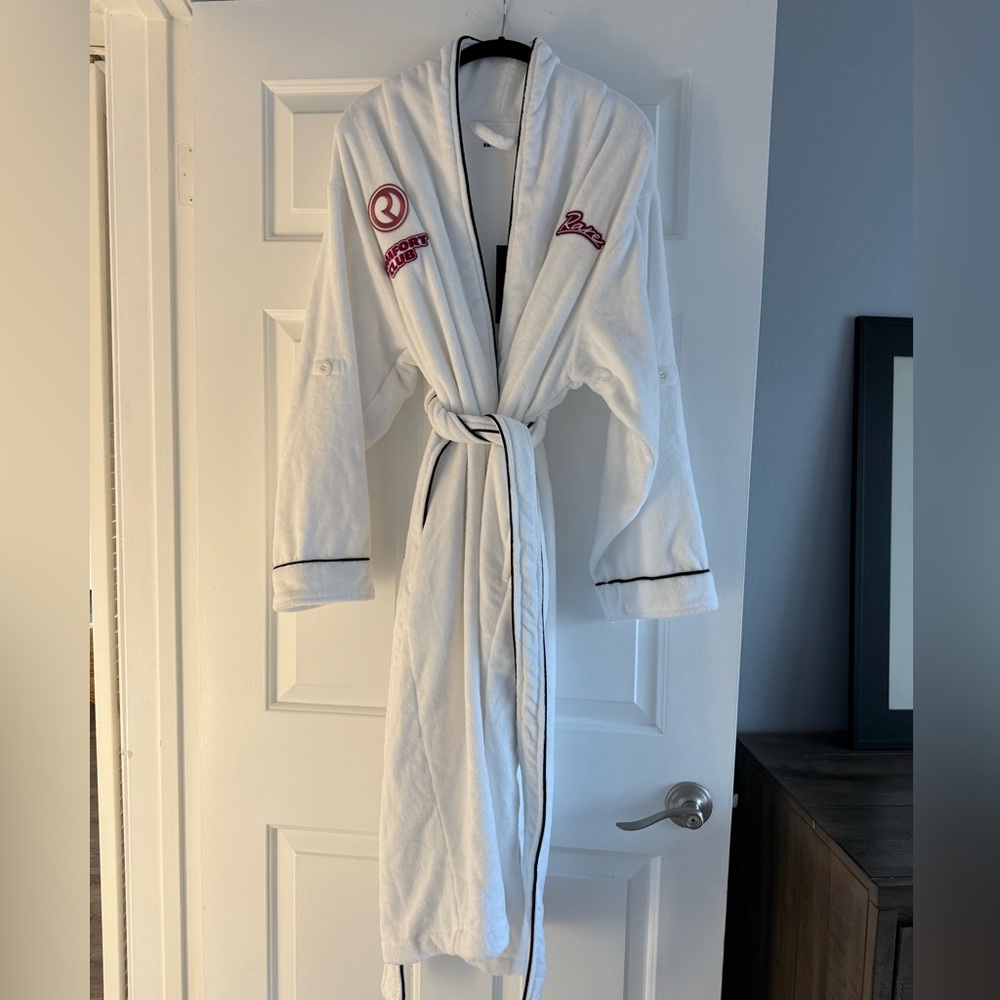 NWT Exclusive Rare Beauty Comfort Club Embroidered Robe